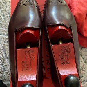 Dress shoes